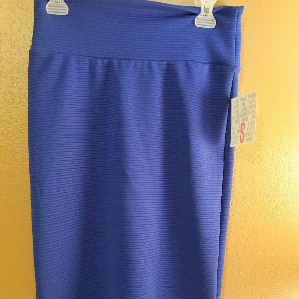 Lularoe Cassie small